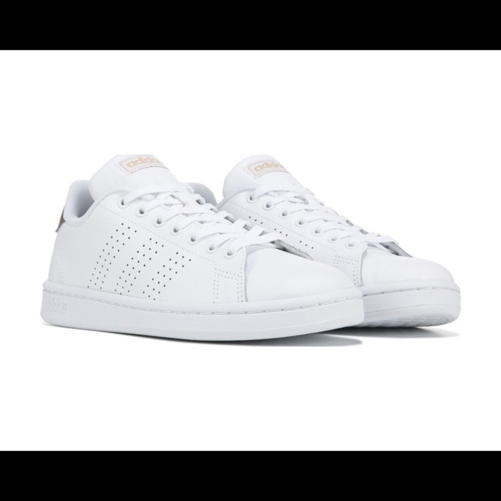 Brand new white Adidas Advantage Sneakers